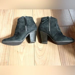 JG Charcoal gray Booties - Size 7